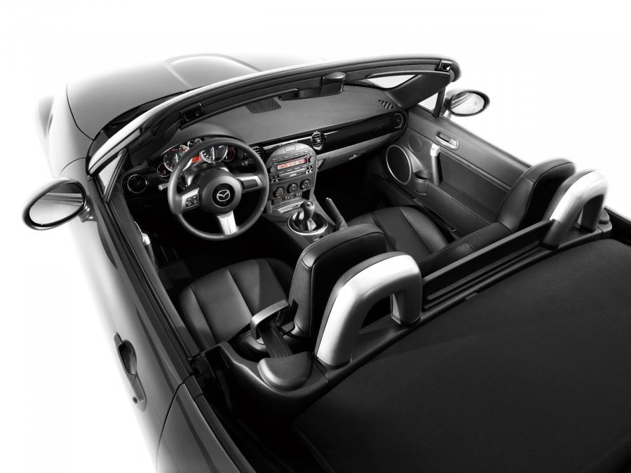 Mazda MX-5 Roadster Coupe 2006 года  (фото 85 из 212)
